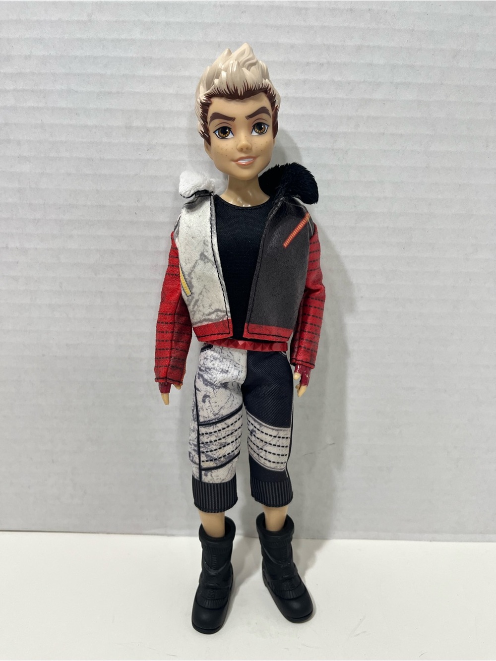 DISNEY DESCENDANTS Carlos boy barbie doll hasbro 2014